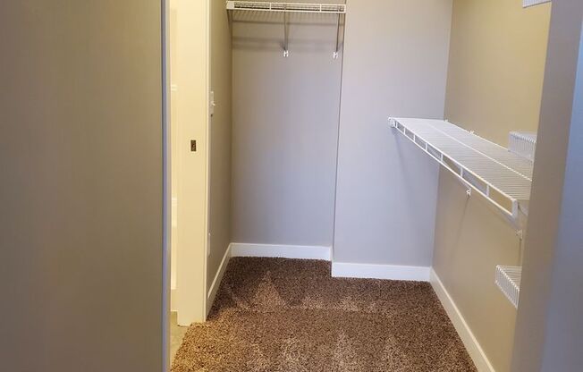 2 beds, 2 baths, $1,495, Unit 231