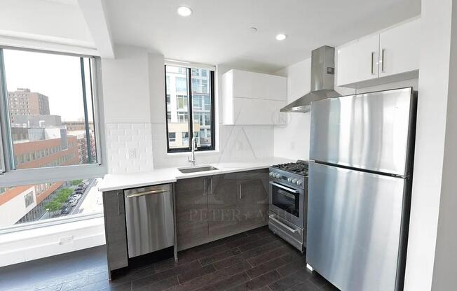 1 bed, 1 bath, 750 sqft, $2,895, Unit 402
