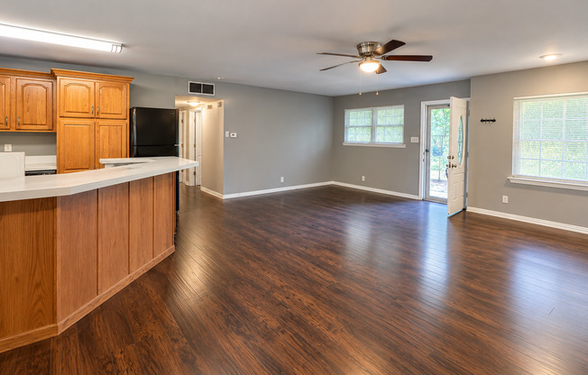 Beautifully Renovated 3-Bed Gem in Arlington – Modern Updates & Huge Backyard!