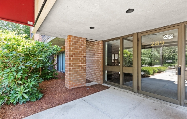 289 ELM ST