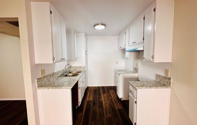 1 bed, 1 bath, 648 sqft, $1,850, Unit 218