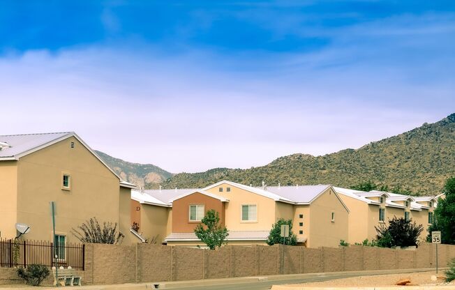 Tramway Townhomes in NE-Sandia Foothills - Urban Living double primary bedrooms!