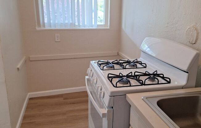 1 bed, 1 bath, 500 sqft, $1,195, Unit UNIT 07