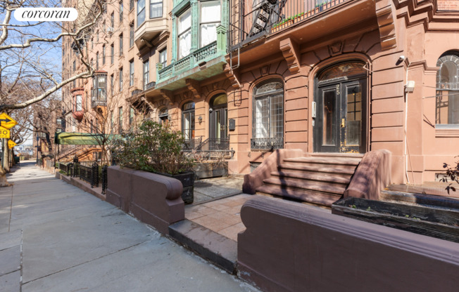 25 PIERREPONT ST