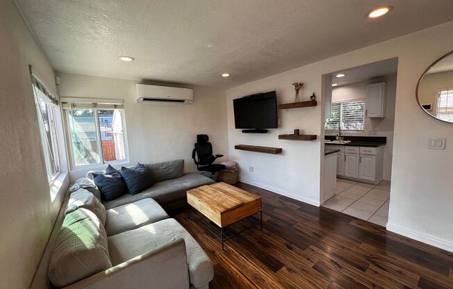 1 Bedroom 1 Bath Remodeled House for Rent in Whittier