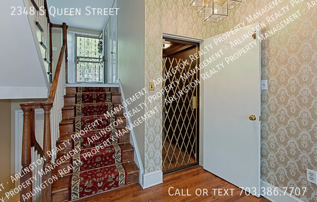 2348 S QUEEN ST