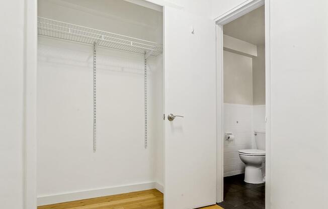 Studio, 1 bath, 500 sqft, $2,900, Unit 8-C