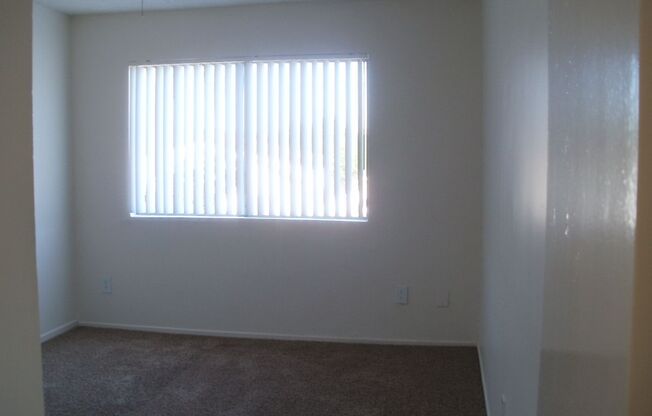 1 bed, 1 bath, 675 sqft, $1,675, Unit 30