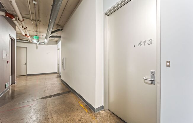 1 bed, 1 bath, 1,385 sqft, $4,200, Unit 413
