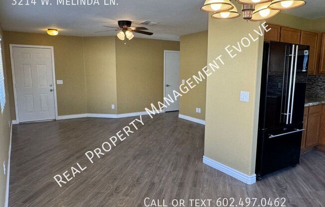 3214 W MELINDA LN