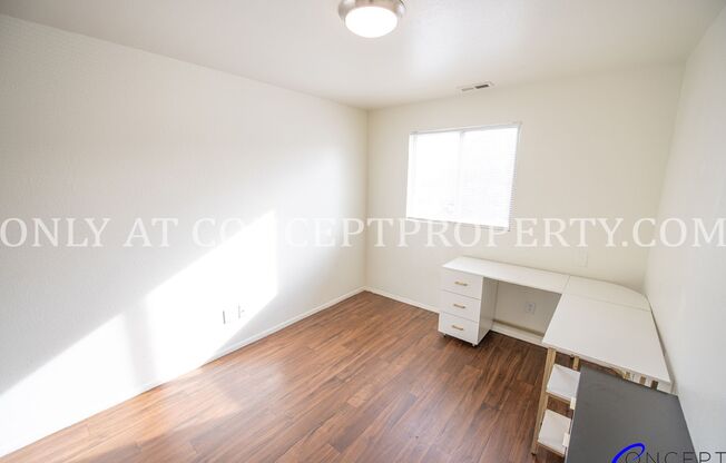 2 beds, 1 bath, 810 sqft, $1,249, Unit 55