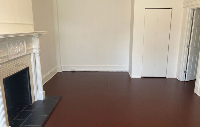 3 beds, 1 bath, 1,225 sqft, $2,199, Unit 1301-43