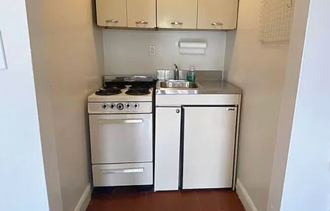134 UNDERHILL AVE