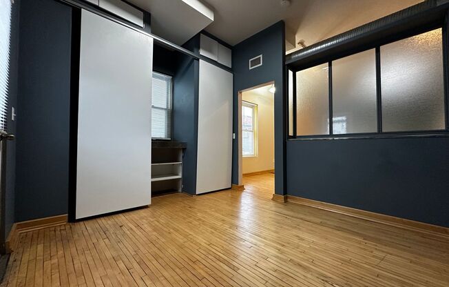 1 bed, 1 bath, $995, Unit 123 N Broadway Apt. 2