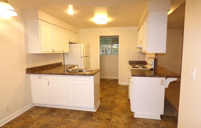 Rent Special: 1/2 Off April's Rent!! 3 bed 2 bath Home in North Salem