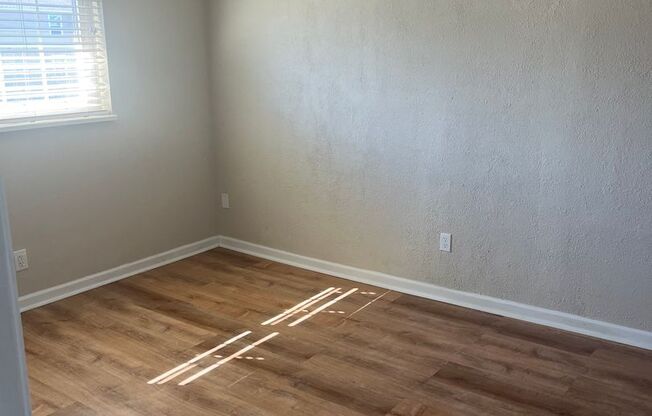 3 beds, 2 baths, $2,225, Unit APARTMENT 313