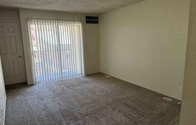 1 bed, 1 bath, 768 sqft, $1,300, Unit C