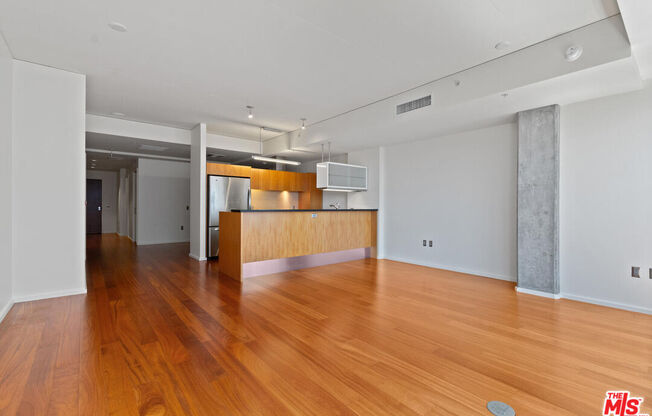 1 bed, 1 bath, 900 sqft, $2,900, Unit 815