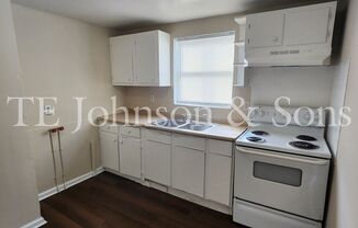 2 beds, 1 bath, $875