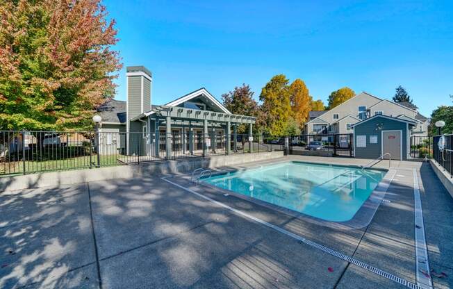 Pool at Masters Apartments Aloha Oregon 