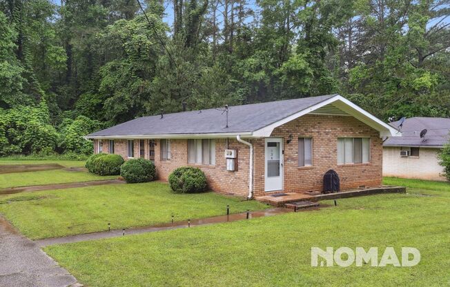 Charming 2BR Duplex in Fairburn