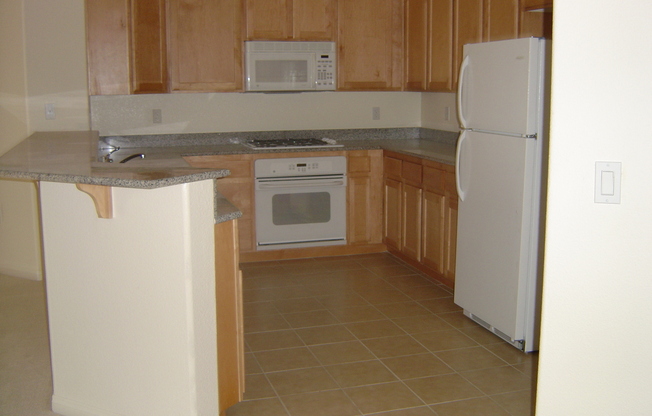 GUARD GATED MANHATTAN CONDO- 2 MASTER BEDROOMS