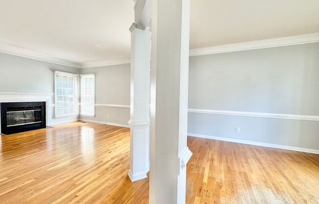 4 Bedroom On Quiet Cul-De-Sac in Adams Farm - Lawn Care Included!