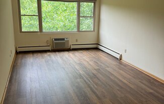 1161 SAINT CLAIR AVE
