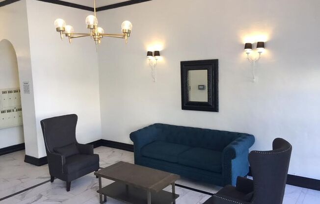 Guntharp Apts...Newly Remodeled Gorgeous Apartments...CALL NOW!