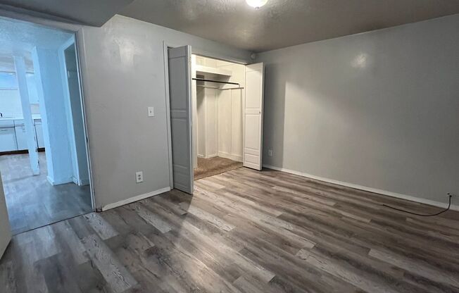 3 beds, 1 bath, $1,225, Unit 2651 S Grant 1/2