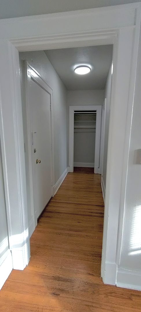 Studio, 1 bath, 525 sqft, $1,400, Unit 105