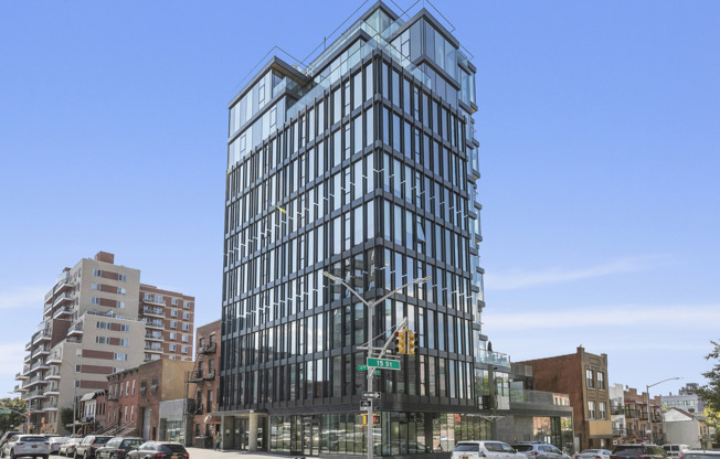 554 4 AVE