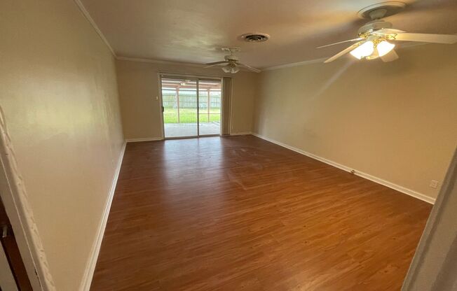 3 beds, 2 baths, $1,900