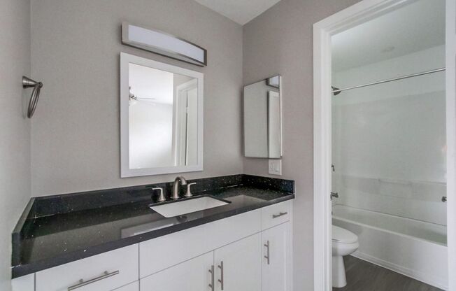 1 bed, 1 bath, 722 sqft, $2,145, Unit 115