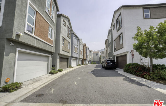 2700 E Chaucer St Unit 29