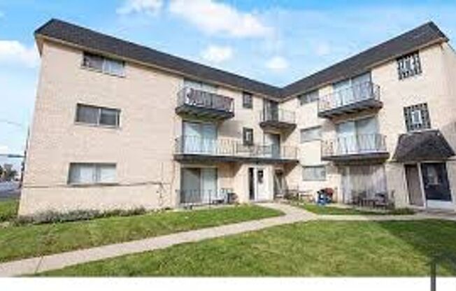 4650-4658 W 79th LLC