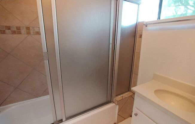 2 beds, 2 baths, 930 sqft, $2,550, Unit 208
