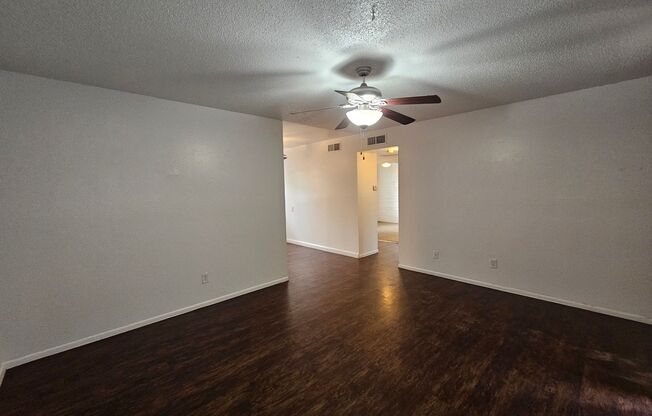 1022-1024 S. Dorsey Lane