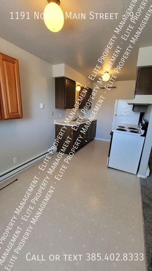 1191 N MAIN ST