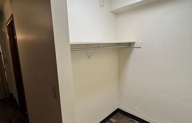 Studio, 1 bath, 485 sqft, $775, Unit B-5