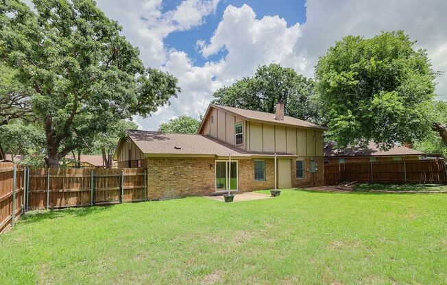 4 Bedroom, 2 Bath Updated Arlington Home