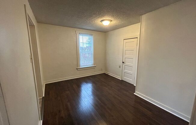 2 beds, 1 bath, 560 sqft, $1,550