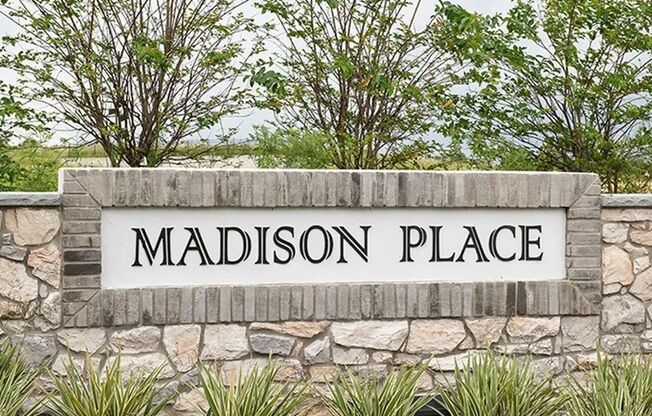 Modern 3-Bed Townhome w/ Garage in Desirable Davenport Community