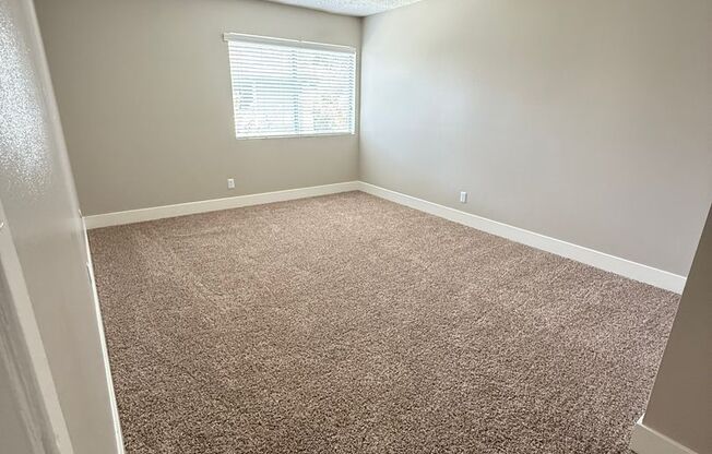 1 bed, 1 bath, 714 sqft, $1,995, Unit 038
