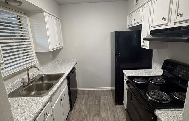 2 beds, 2 baths, 931 sqft, $1,003, Unit 14-1404