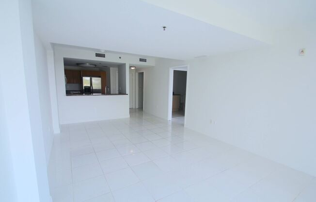 1 bed, 1 bath, 924 sqft, $2,800, Unit Unit 311