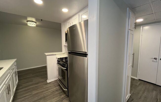 1 bed, 1 bath, 850 sqft, $2,548, Unit 212