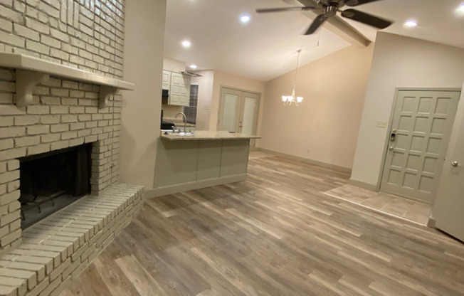 3 bedroom 2 bathrooms