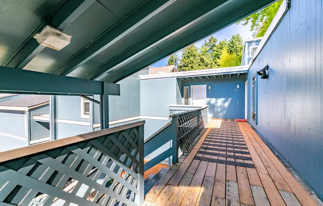 Fairway Downs - Updated Apartments - 6 Weeks Free!