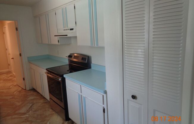 2 beds, 2 baths, $1,900